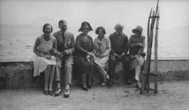 [David Margaret and Megan Lloyd George with Major and Mrs Gwilym Lloyd George and Evelyn Sylvester]