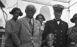 [David Lloyd George, Frances and Jennifer Stevenson and others aboard a ship]