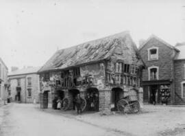Old Market Hall, Llanrhaiadr-ym-Mochnant, demolished 1901.