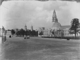 General view of Town Hall and Law Courts, Cardiff