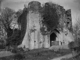 St Quinten's Castle, Llanblethian : Cowbridge Book.
